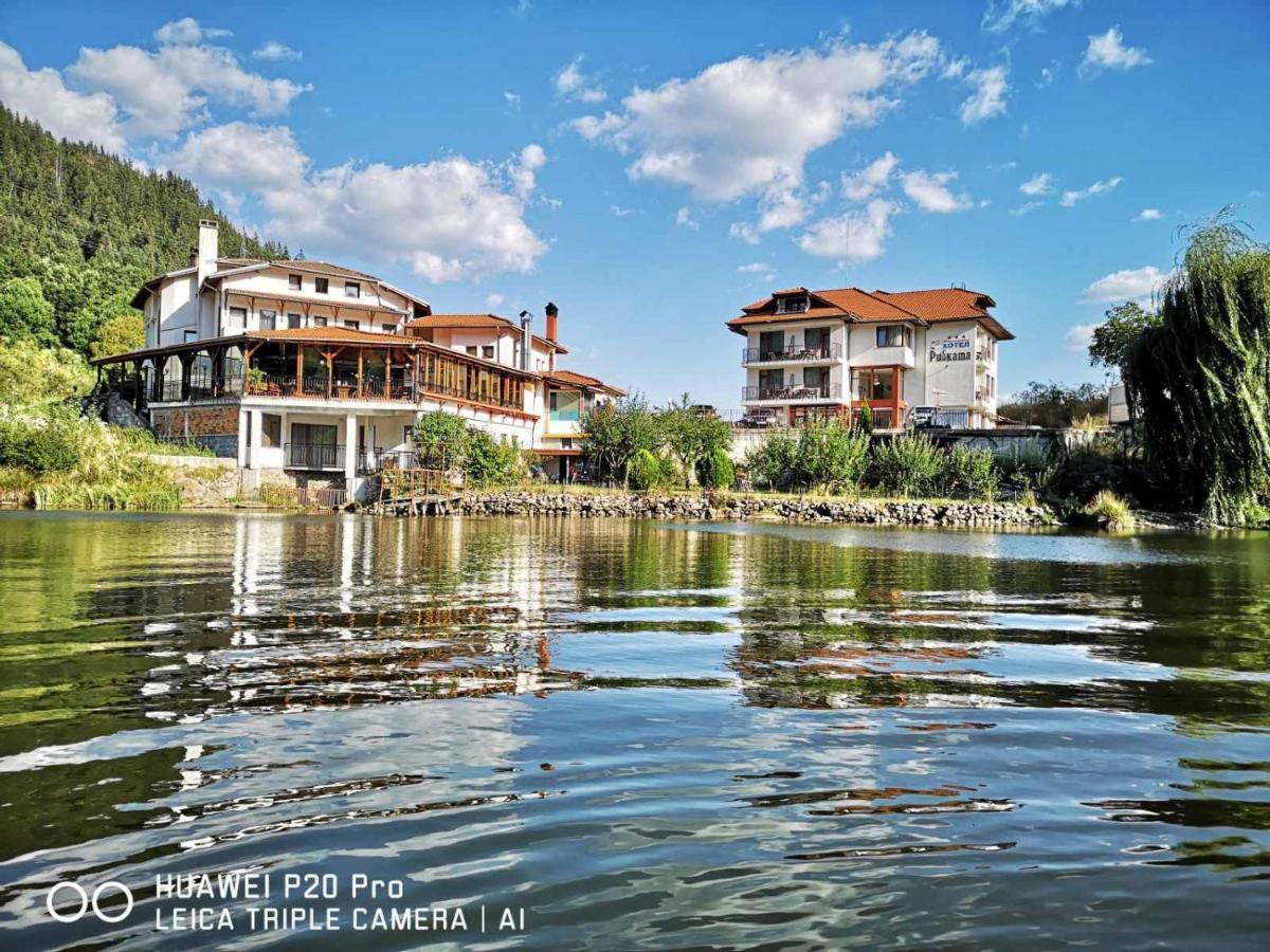 Ribkata Family Hotel Smoljan Exterior foto